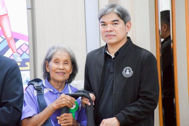 ปลัด พม. ลงพื้นที่�