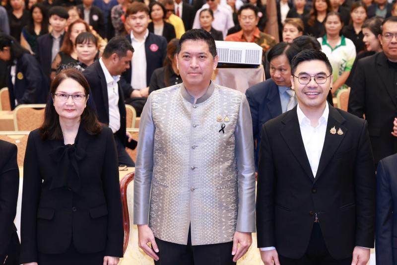 รมว.พม. เป็นประธาน�