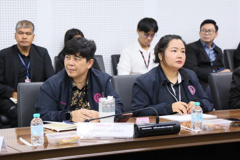 นางเตือนใจ คงสมบั�