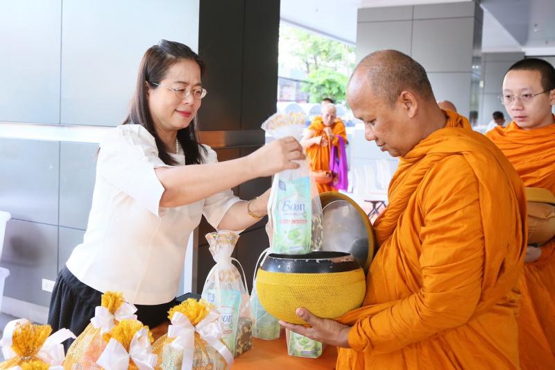 นางเตือนใจ คงสมบั�