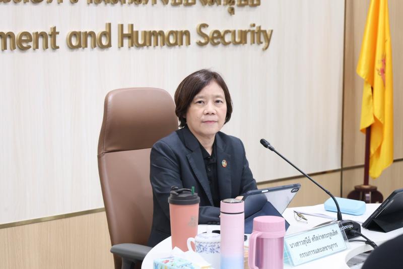 นางสาวสุนีย์ ศรีส�