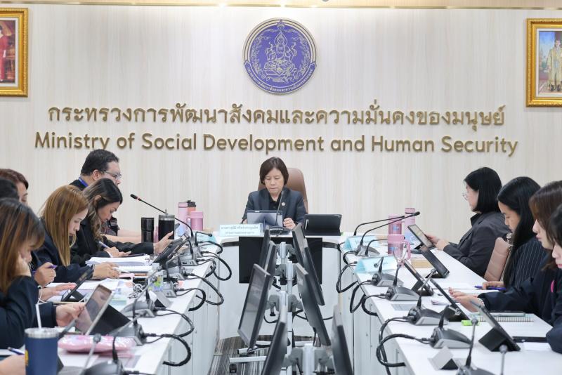 นางสาวสุนีย์ ศรีส�