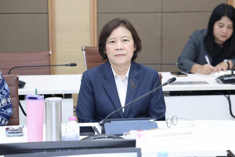 ปลัด พม. เป็นประธา�