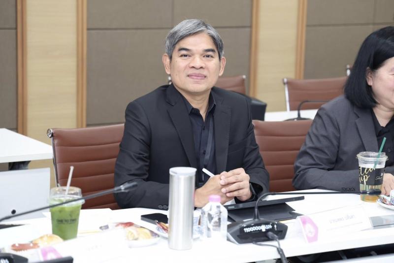 ปลัด พม. เป็นประธา�