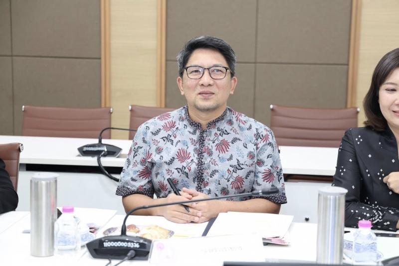 ปลัด พม. เป็นประธา�