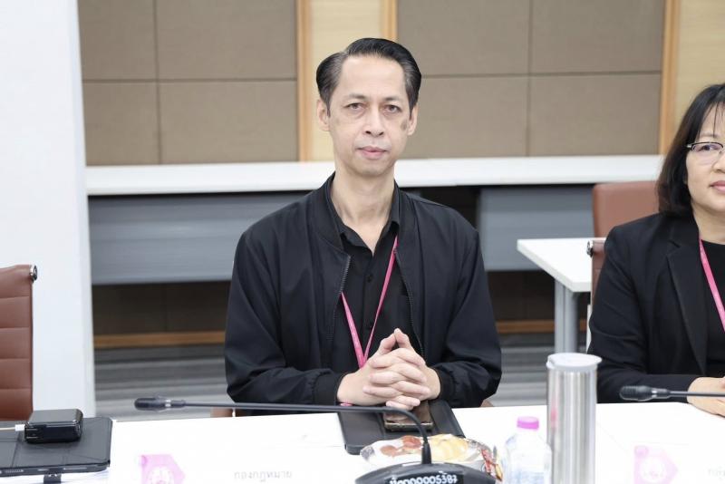 ปลัด พม. เป็นประธา�