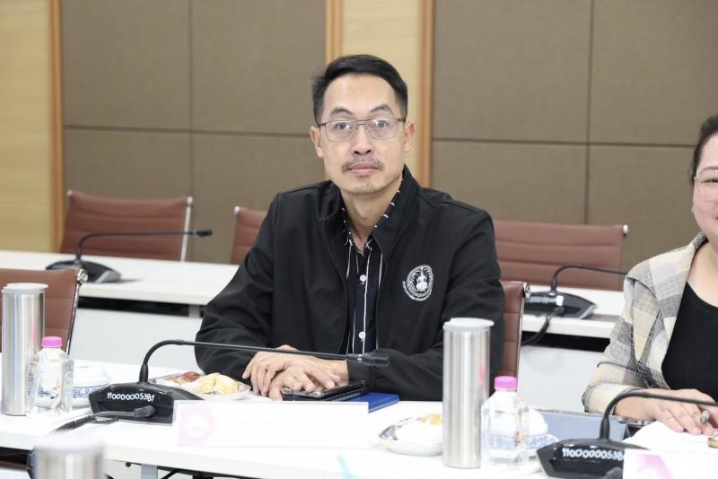 ปลัด พม. เป็นประธา�