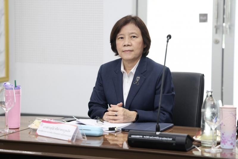 ปลัด พม. เป็นประธา�