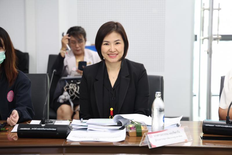 ปลัด พม. เป็นประธา�