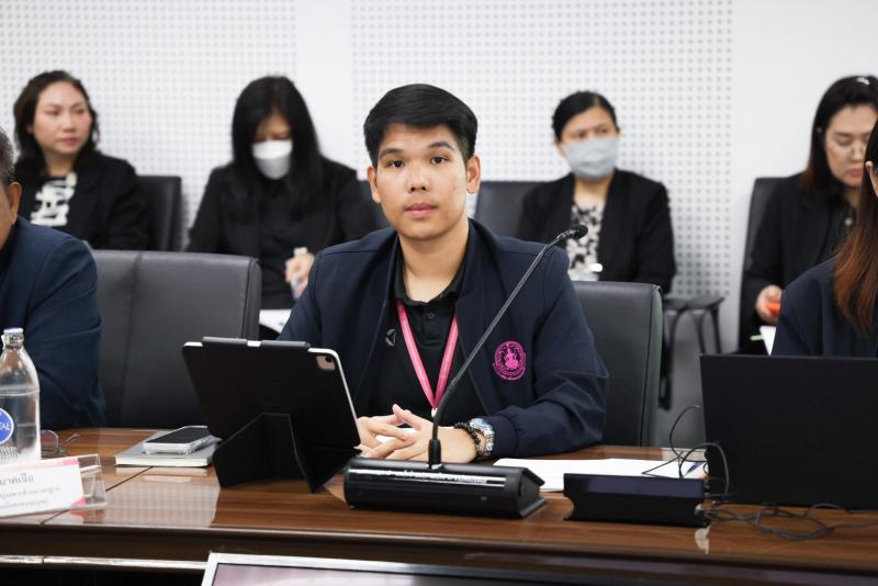 ปลัด พม. เป็นประธา�