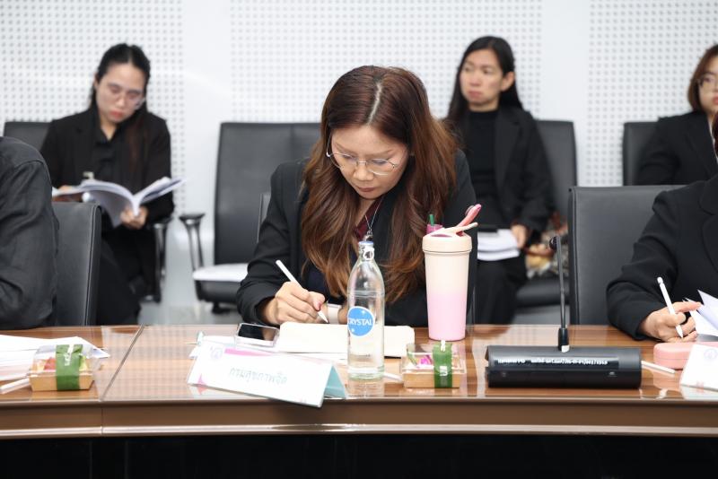 ปลัด พม. เป็นประธา�