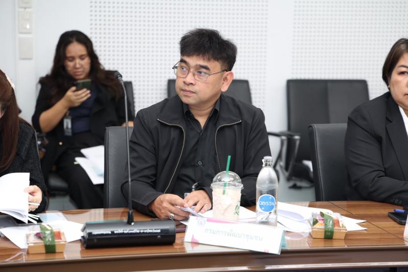 ปลัด พม. เป็นประธา�
