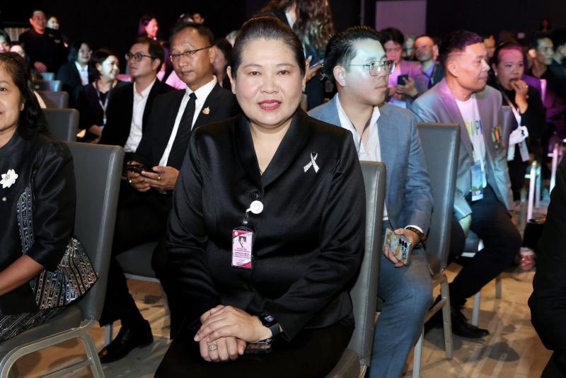 รมว.พม. เป็นประธาน�