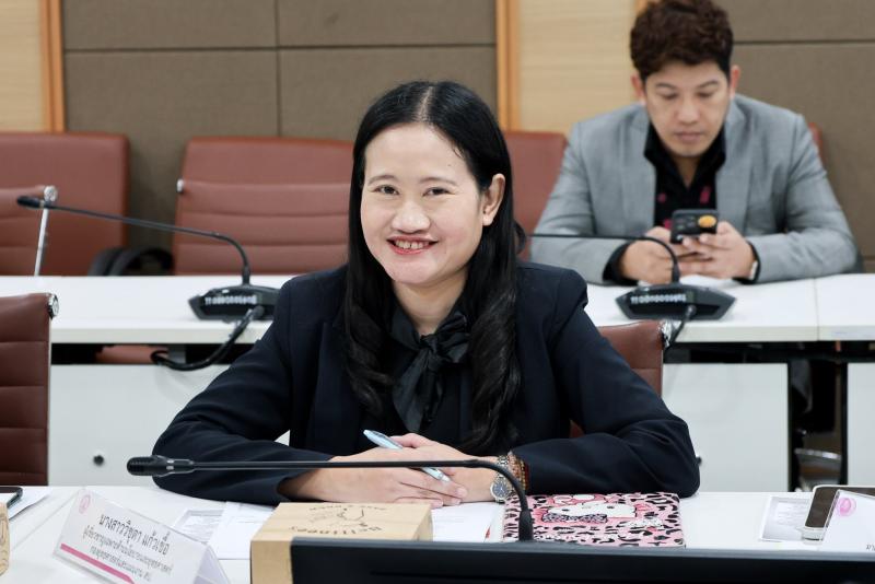 นายอภิชา เลิศพชรก�