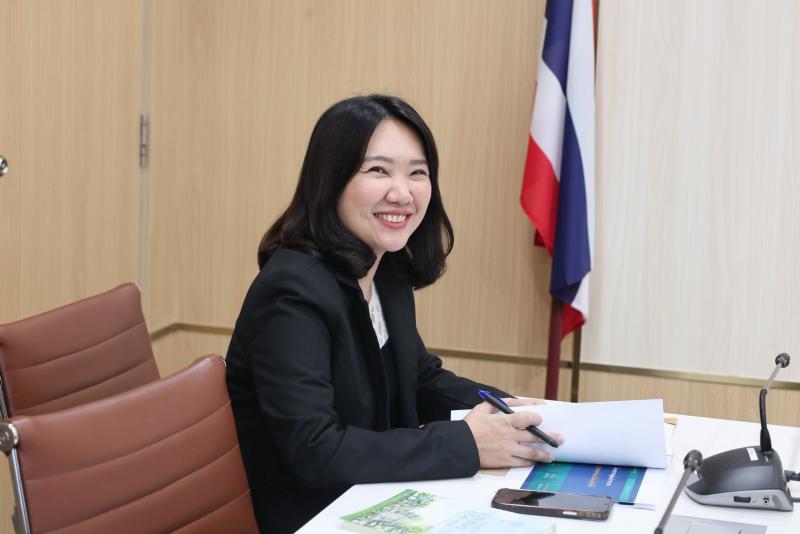 นายอภิชา เลิศพชรก�