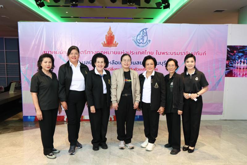 นางเตือนใจ คงสมบั�