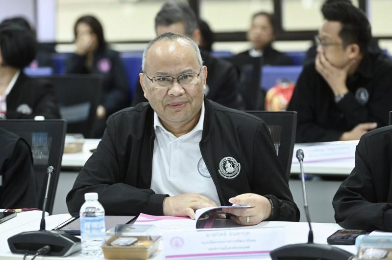 รมว.พม. เป็นประธาน�