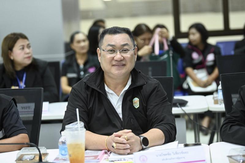 รมว.พม. เป็นประธาน�