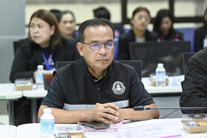รมว.พม. เป็นประธาน�