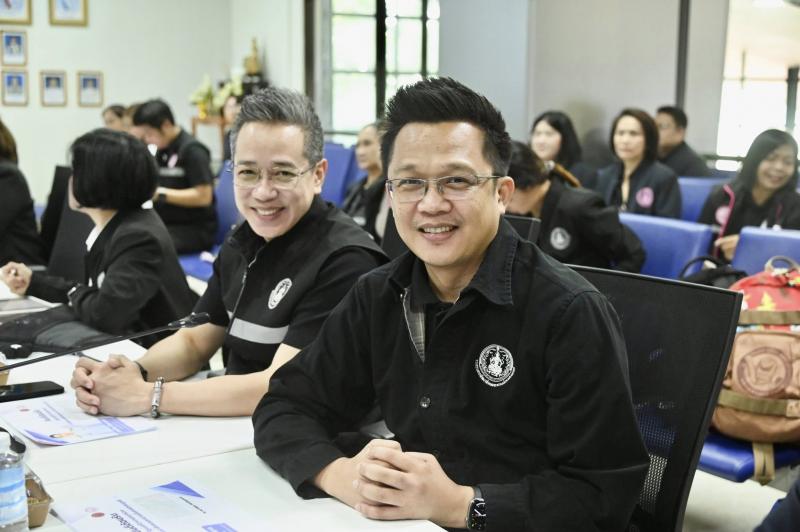 รมว.พม. เป็นประธาน�