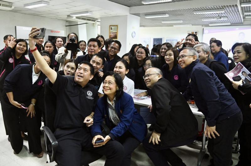 รมว.พม. เป็นประธาน�