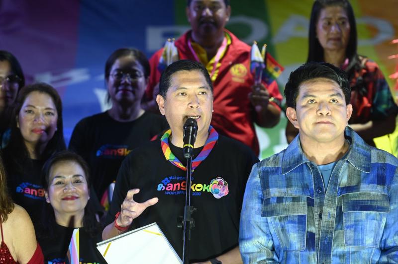รมว.พม. และนายสุรศ�