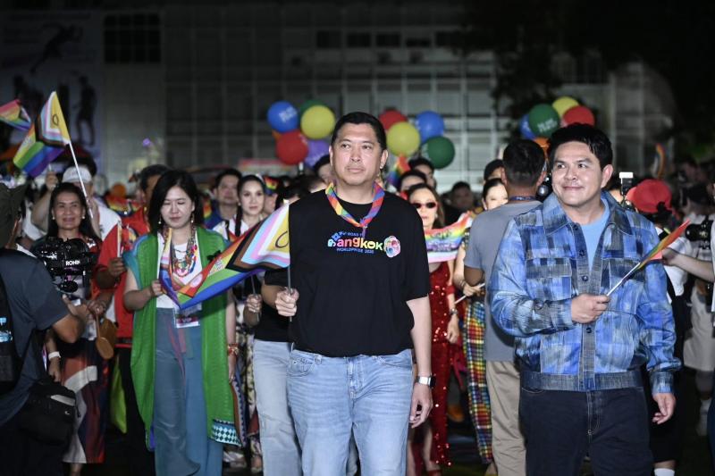 รมว.พม. และนายสุรศ�
