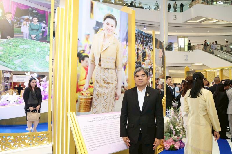 รมว.พม พร้อมด้วย ป�
