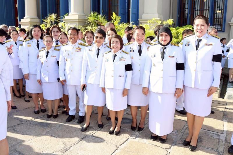 รมว.พม. ลงนามถวายพ�
