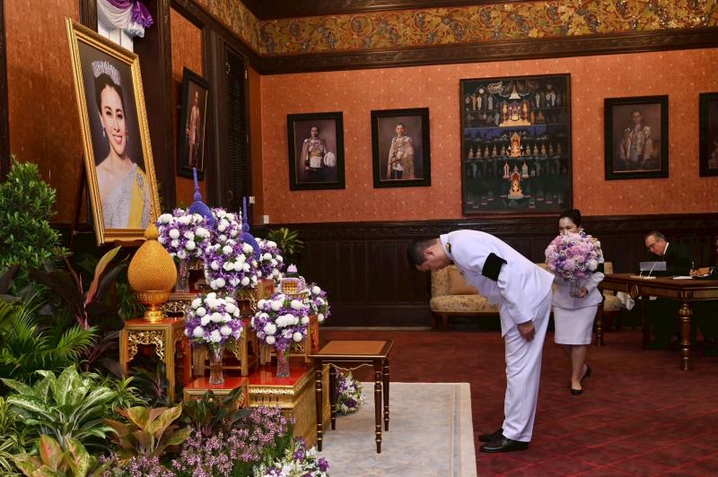 รมว.พม. ทูลเกล้าฯ ถ�