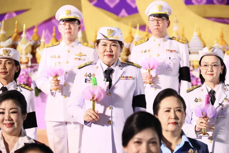 นายนิกร  โสมกลาง ร�