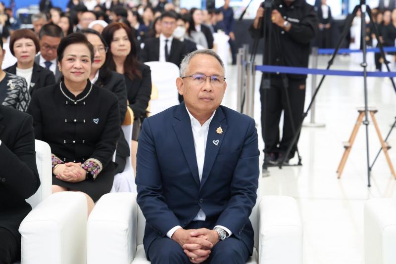 รมว.พม. เป็นประธาน�