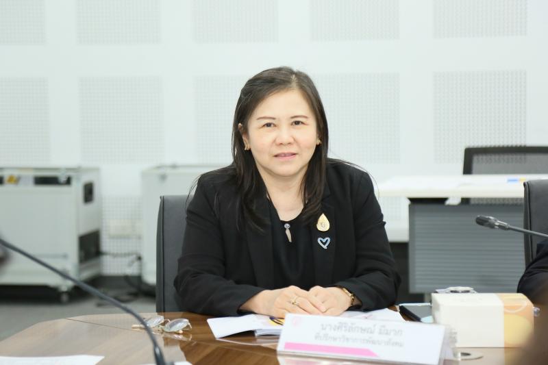 นางสาวสุนีย์ ศรีส�