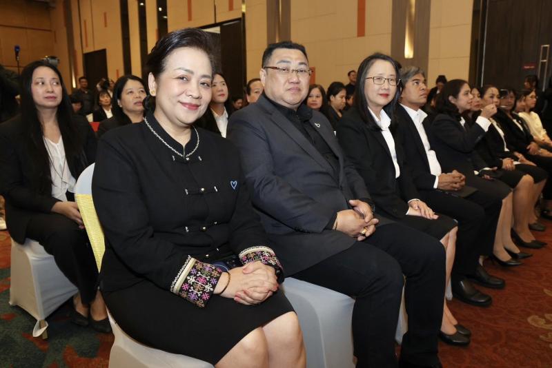 รมว.พม. เป็นประธาน�