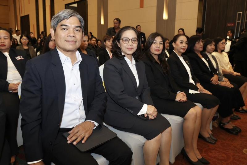 รมว.พม. เป็นประธาน�