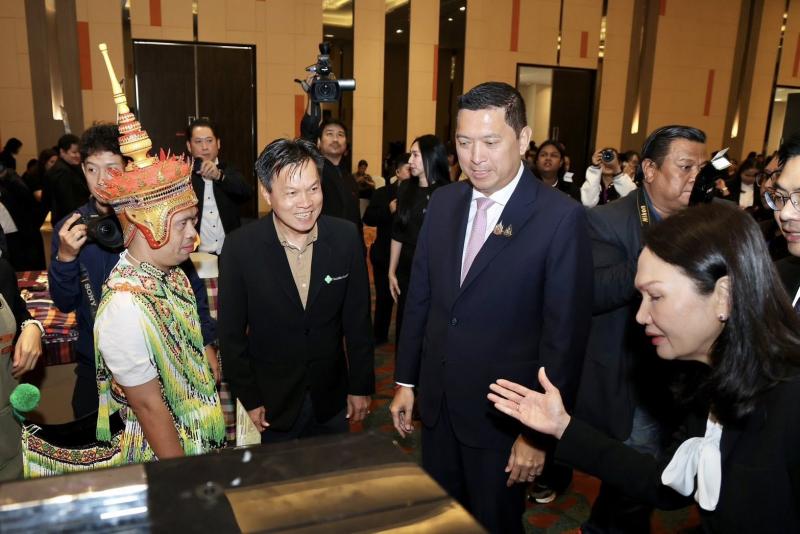 รมว.พม. เป็นประธาน�