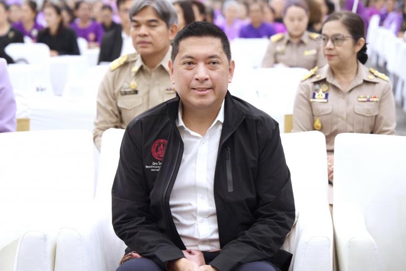 รมว.พม. เป็นประธาน�