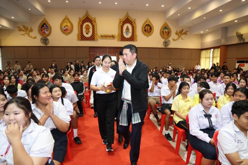 มว.พม. ลงพื้นที่จั�