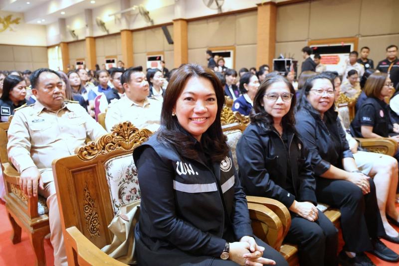 มว.พม. ลงพื้นที่จั�