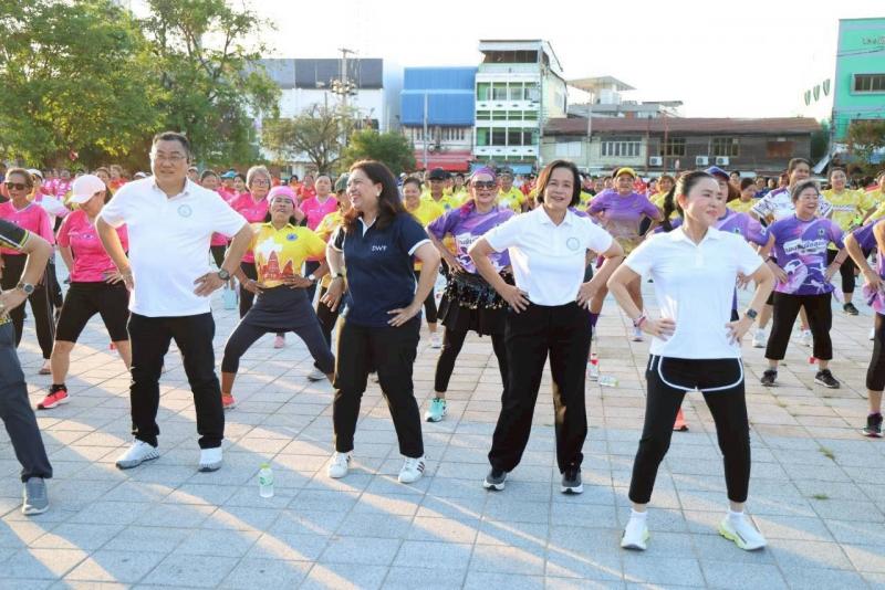 รมว.พม. ร่วมกิจกรร�
