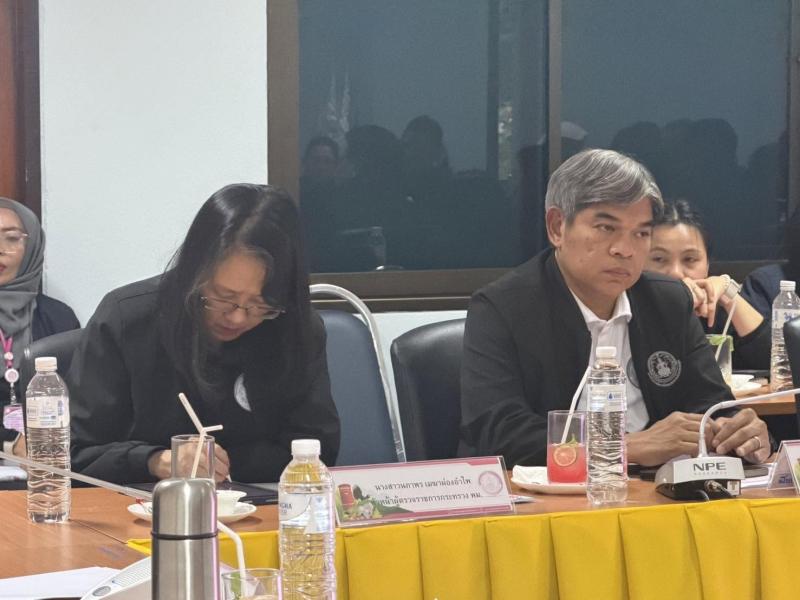 ปลัด พม. เป็นประธา�