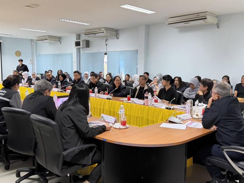 ปลัด พม. เป็นประธา�