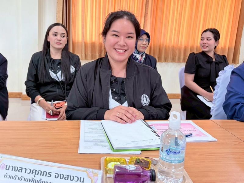 นางวาสนา ทองจันทร�