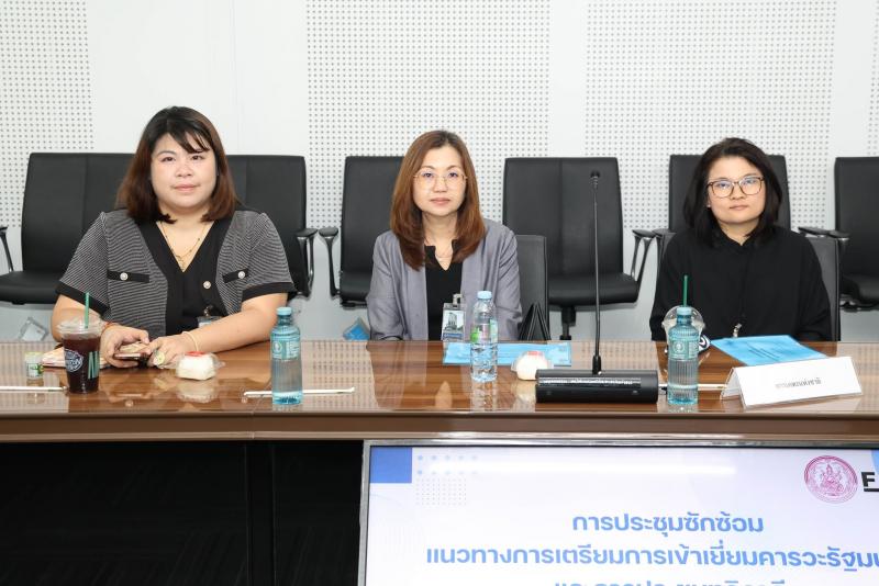นางสาวสุนีย์ ศรีส�