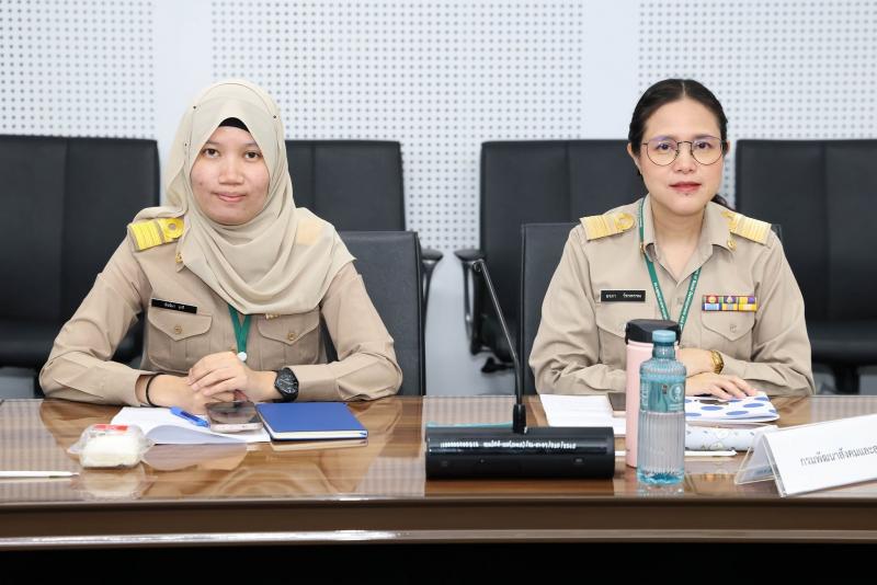นางสาวสุนีย์ ศรีส�