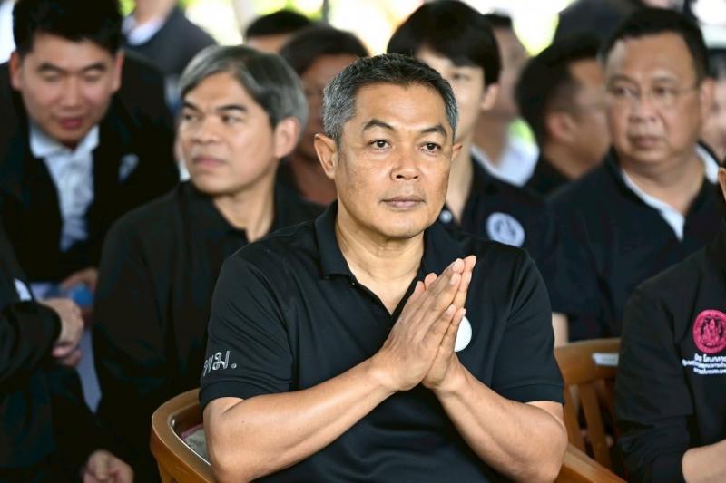 รมว.พม. ลงพื้นที่จ�