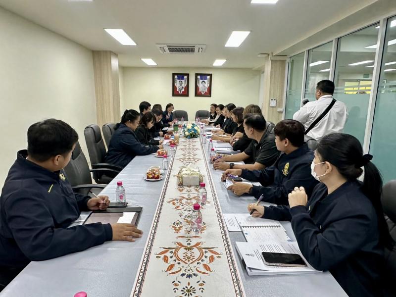 นางสาวสุนีย์ ศรีส�