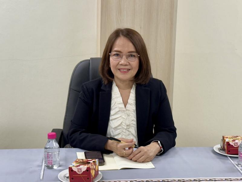 นางสาวสุนีย์ ศรีส�