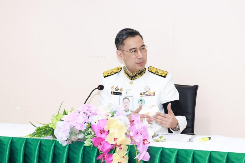 นางเตือนใจ คงสมบั�
