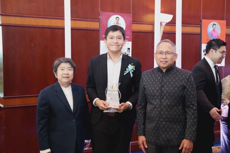 ปลัด พม. ร่วมแสดงค�